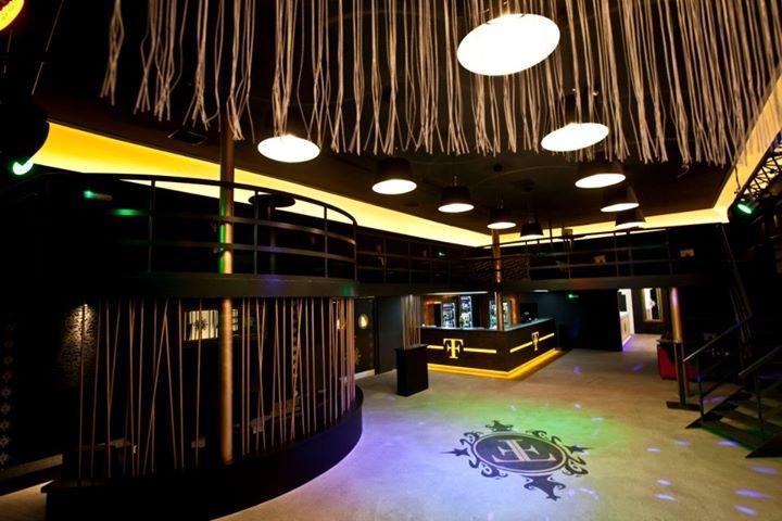 Hotel U Cerneho Orla Kostelec nad Cernymi Lesy Екстер'єр фото